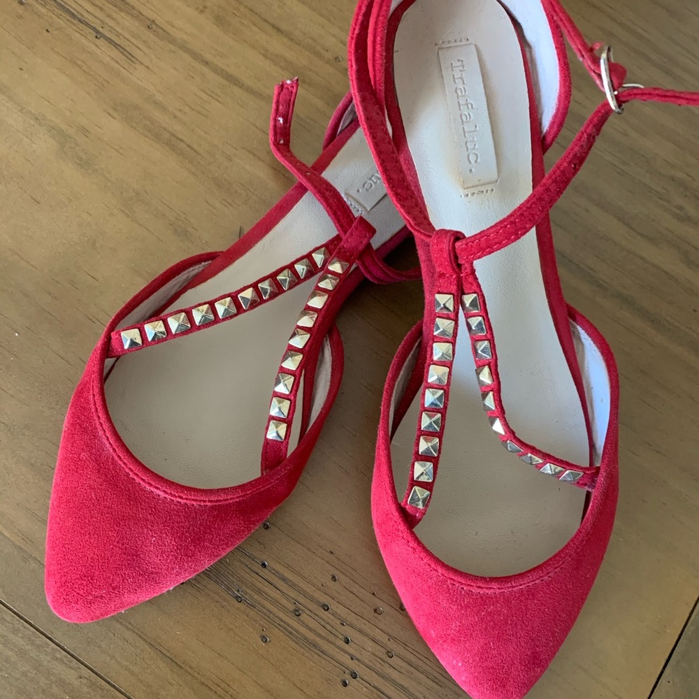 Red velvet sexy flats .